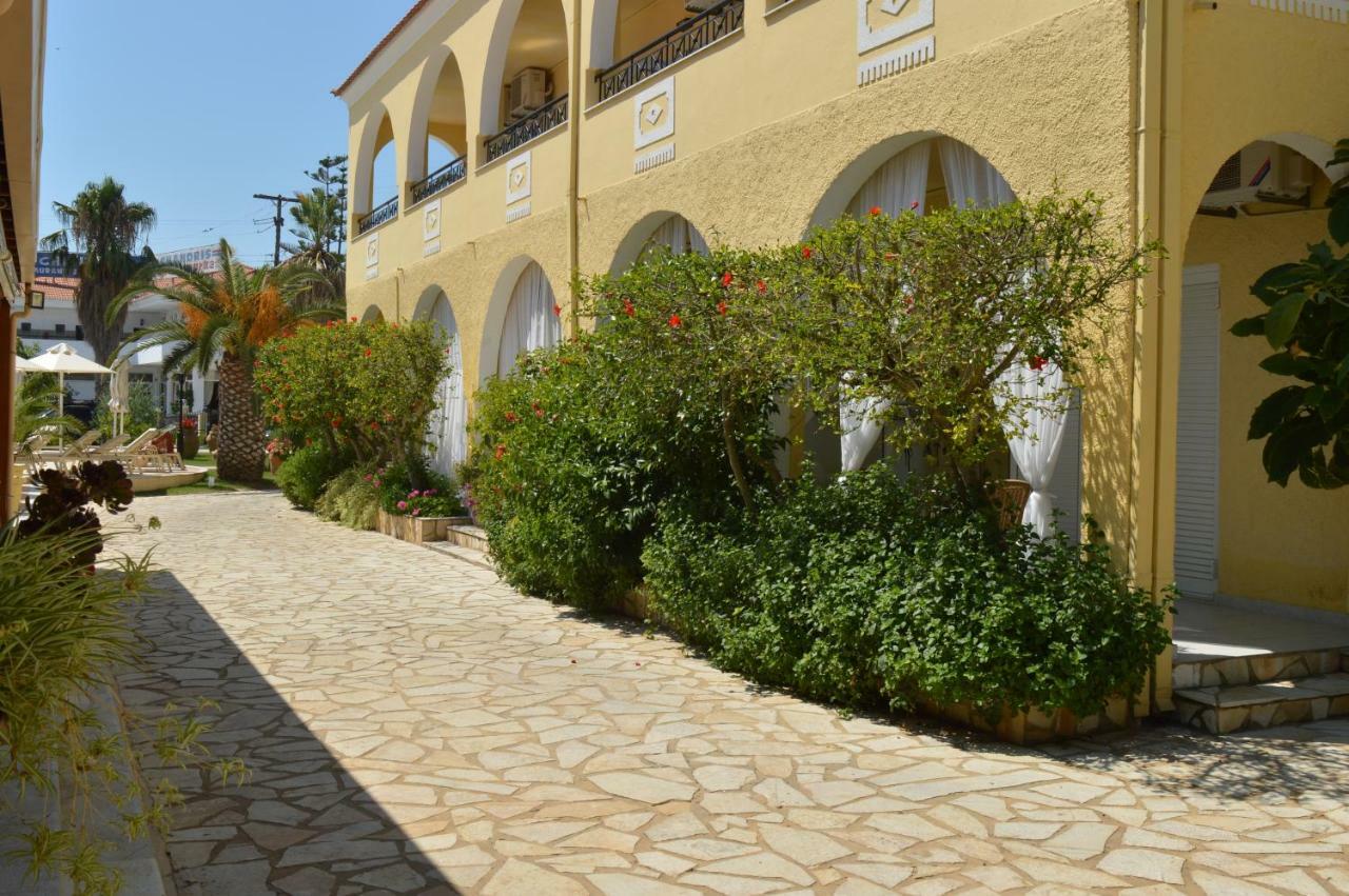 Konstantina Apartments Kávos Exterior photo